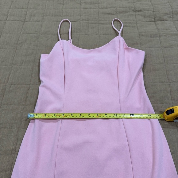 Betsey Johnson Tank Dress w/Flounce
Peach Size 2 Heart Zip Detail - Picture 6 of 10